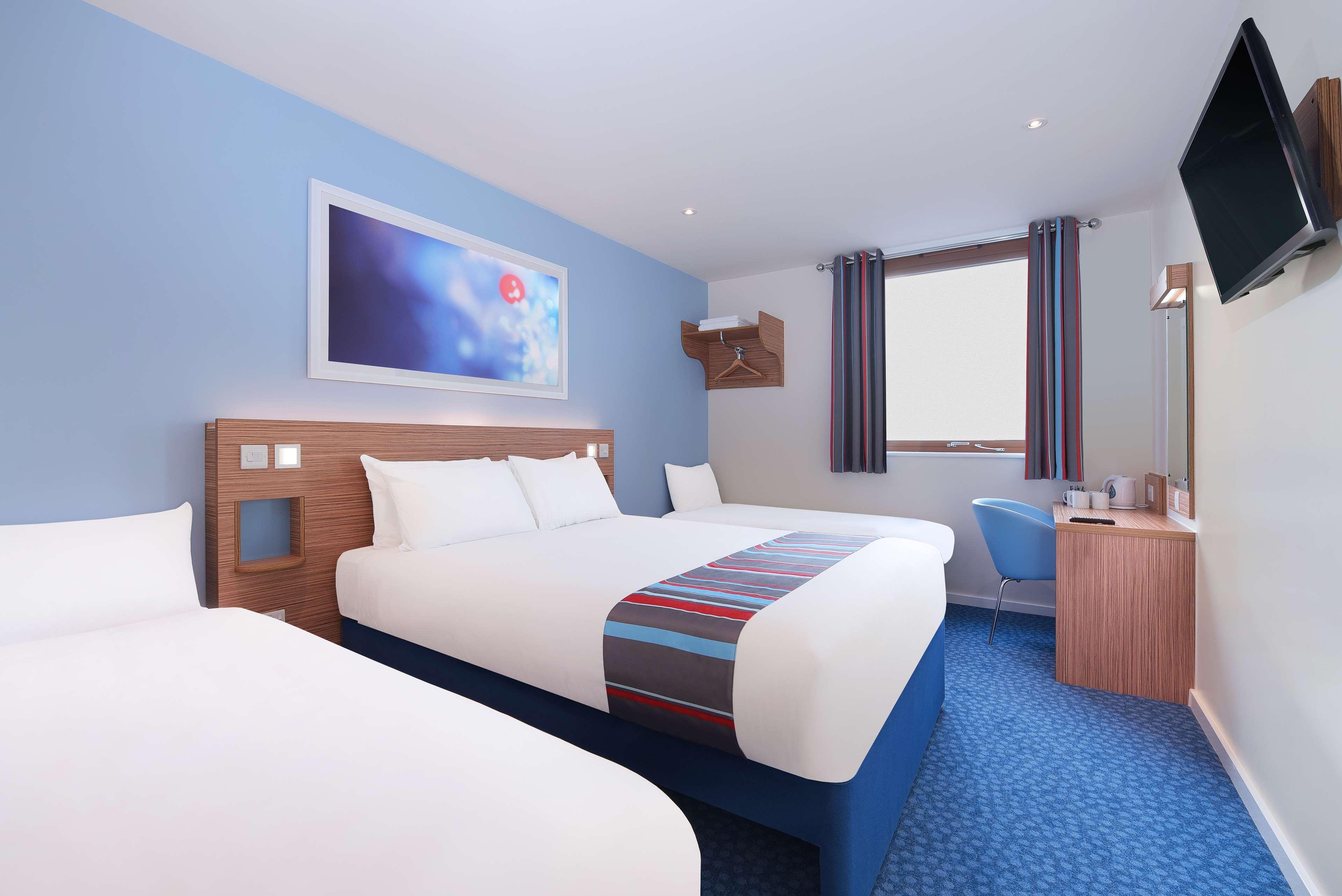 Travelodge Dublin Airport North 'Swords' Экстерьер фото